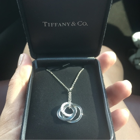 18K Diamond Tiffany 1837 Triple Interlocking Circle Pendant necklace - Picture 3 of 3